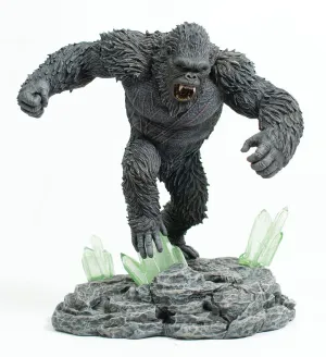 Diamond Select Godzilla X Kong: The New Empire Gallery King Kong Deluxe PVC Diorama Statue