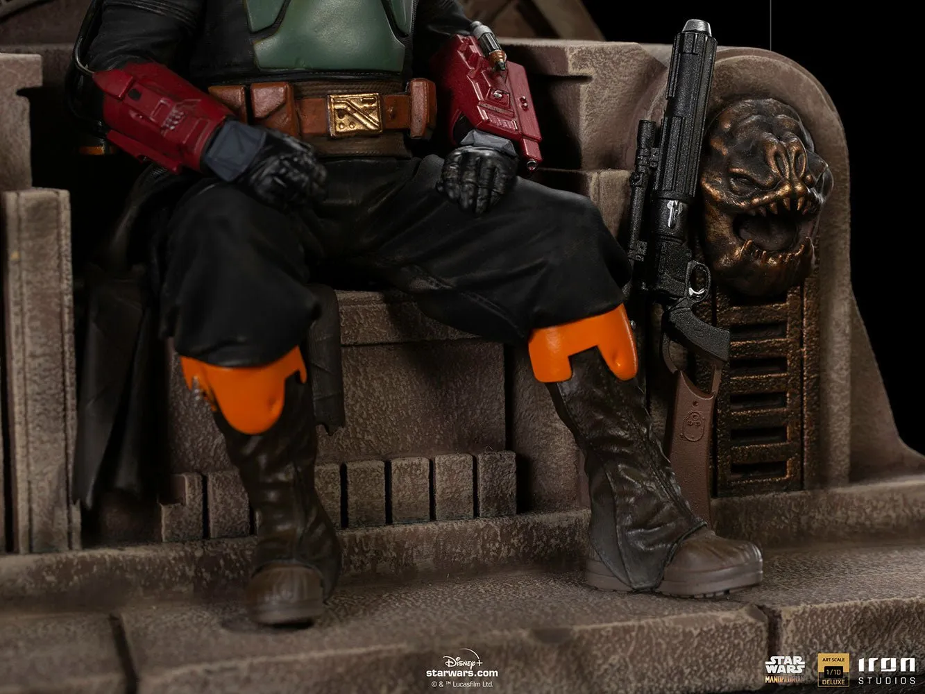 Iron Studios Star Wars The Mandalorian Boba Fett on Throne Deluxe 1:10 Scale Statue