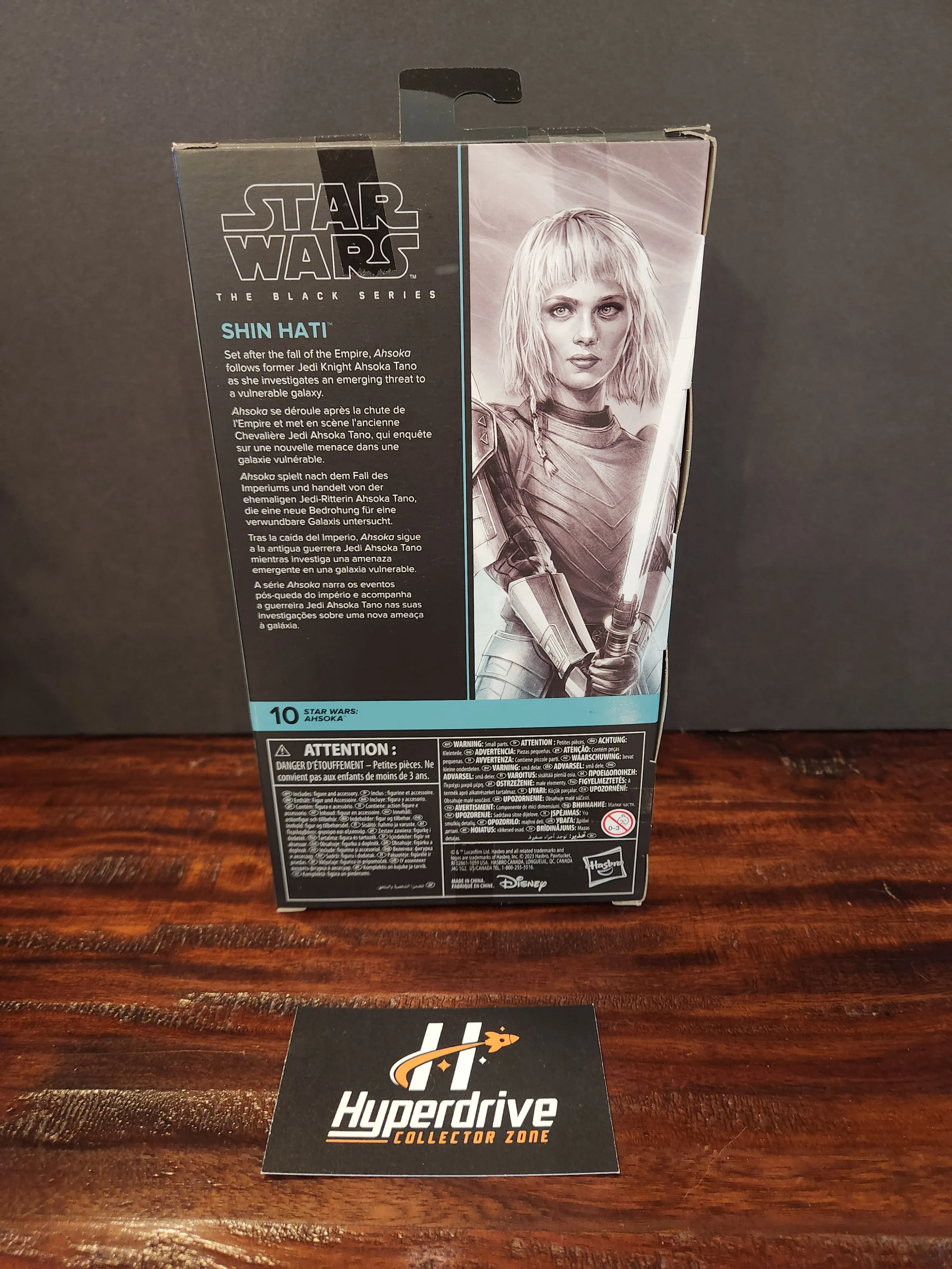 Star Wars: The Black Series Ahsoka Shin Hati (Orange Lightsaber)